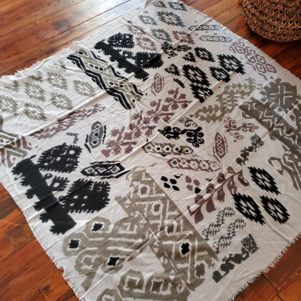 Steve Madden Blanket Scarf